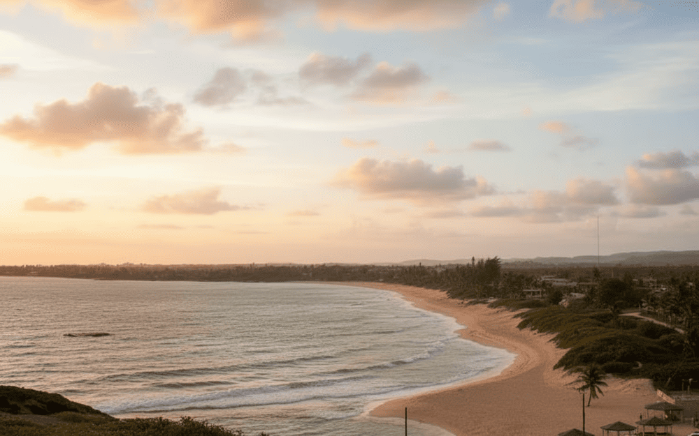 Bãi biển dài nhất Việt Nam với khung cảnh nên thơ, nơi lý tưởng để "sống chậm" giữa thiên nhiên nguyên sơ